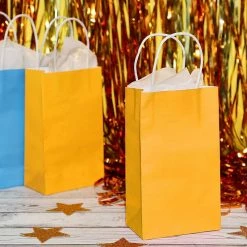 Blue Panda Paper Party Gift Bags With Handles (9 X 5.3 In, Yellow, 25-Pack)